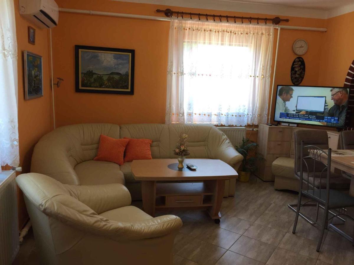House And Apartment Balatonmariafuerdo 19319 Jozseftelep Екстериор снимка